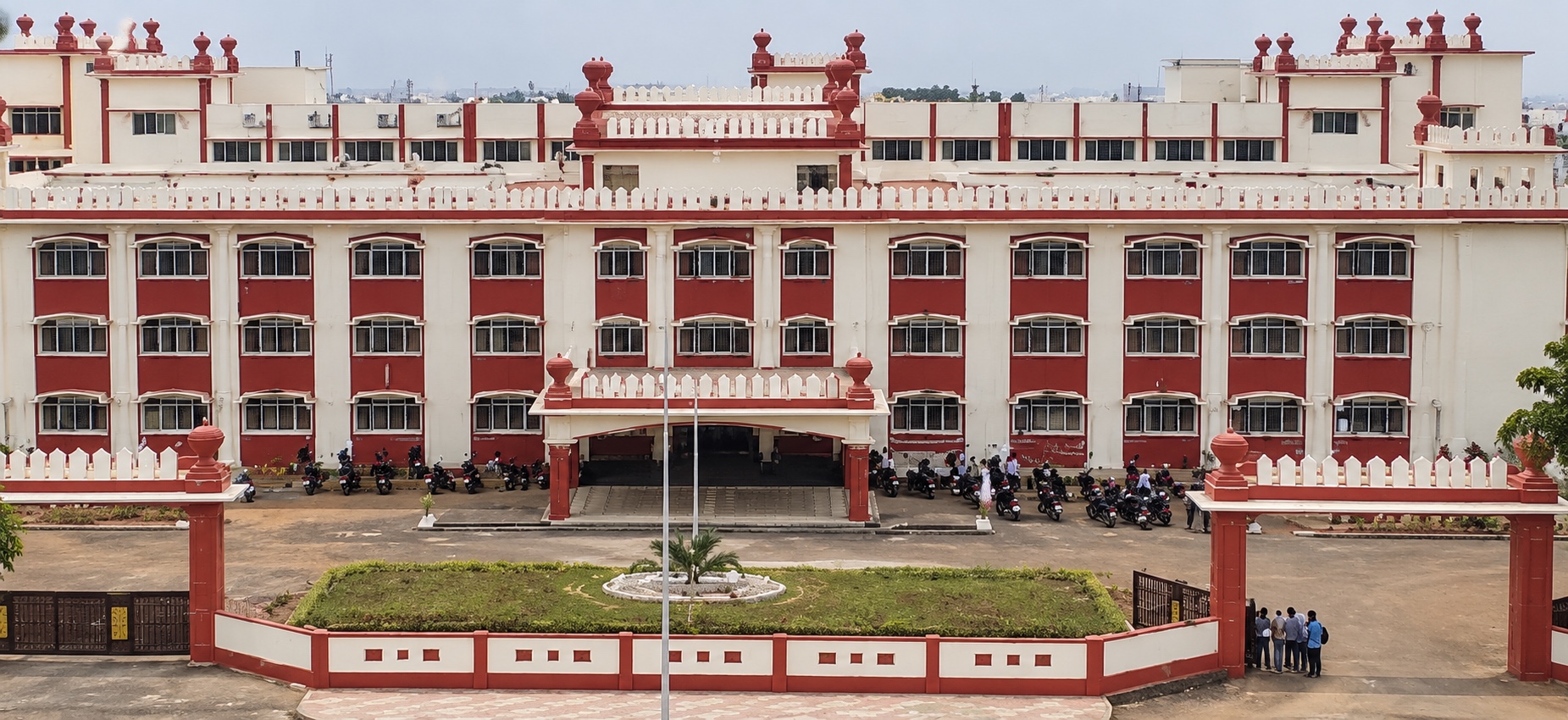 District Combined Court building in Tiruppur, master judicial district court for Avinashi